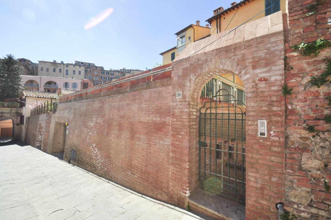 Advocata Nostra Incontro Di Storia E Centralita Siena Exterior photo