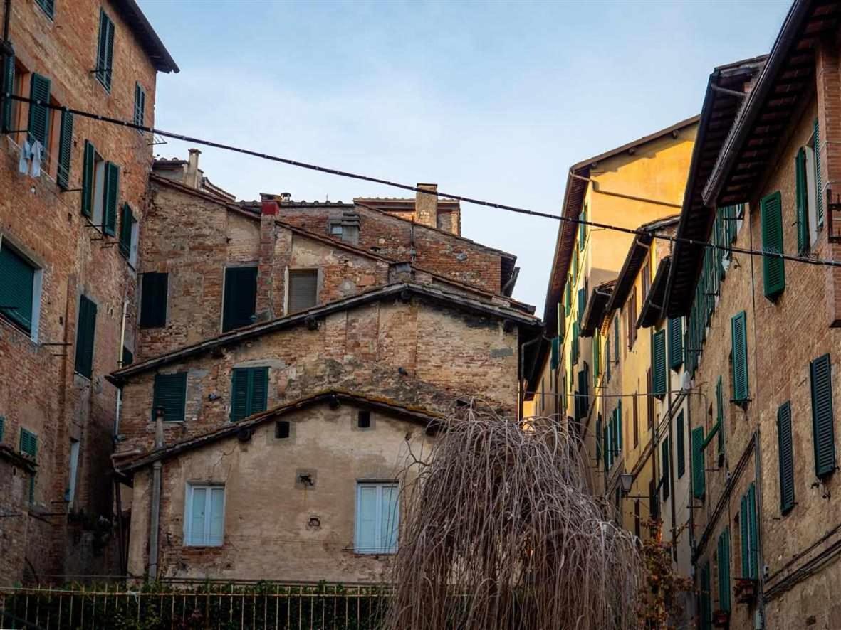 Advocata Nostra Incontro Di Storia E Centralita Siena Exterior photo